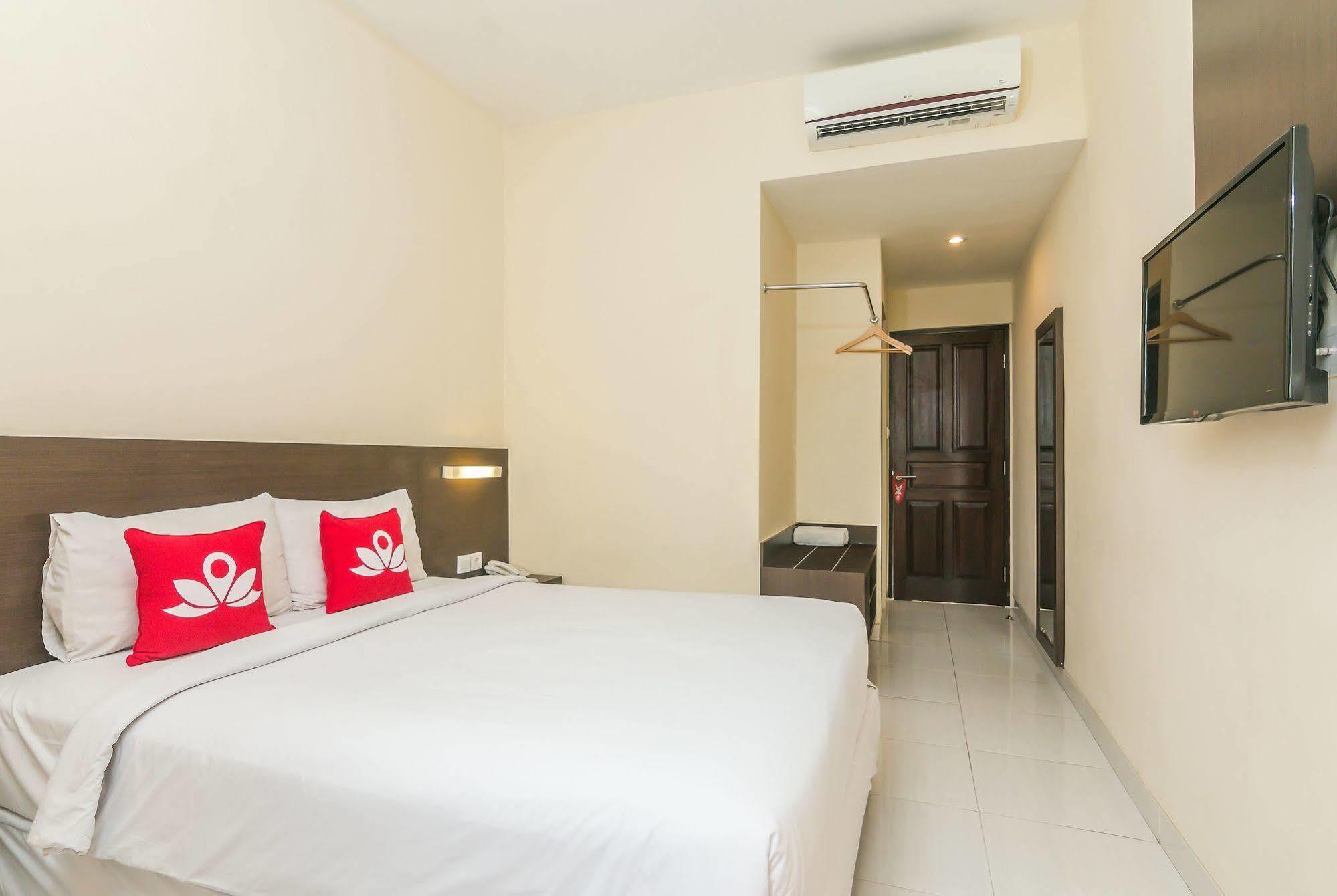 Zen Rooms Legian Sri Laksmi Seminyak Exterior foto